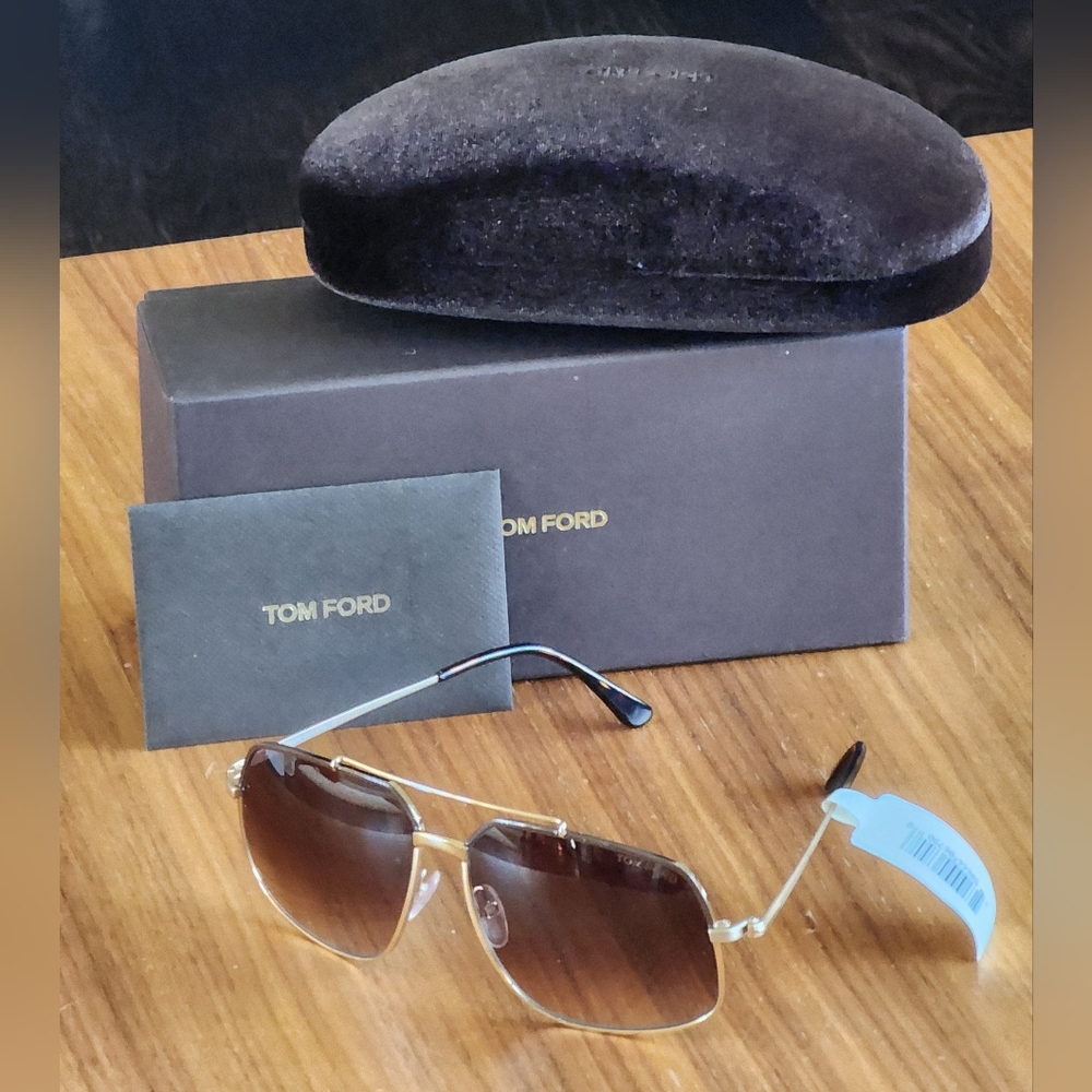 $390 Brand New 100% Auth Tom Ford Ronnie FT0439 Brown Gradient Sunglasses - Picture 4 of 16